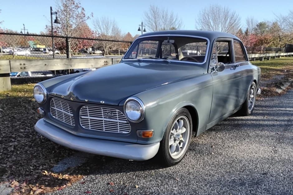 1966 Volvo Amazon sold for $13,750