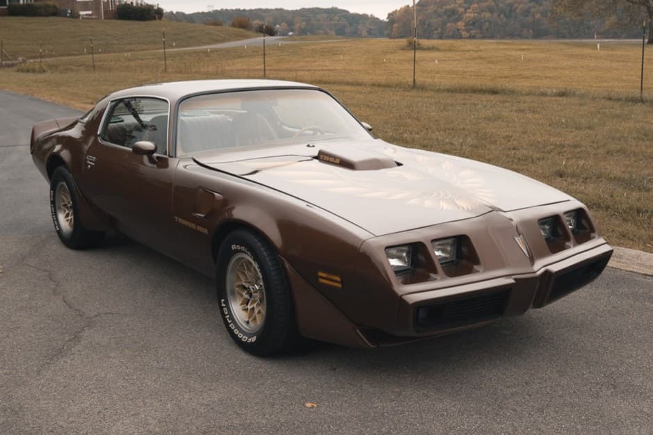1979 Pontiac Firebird (1970-1981) sold for $22,750