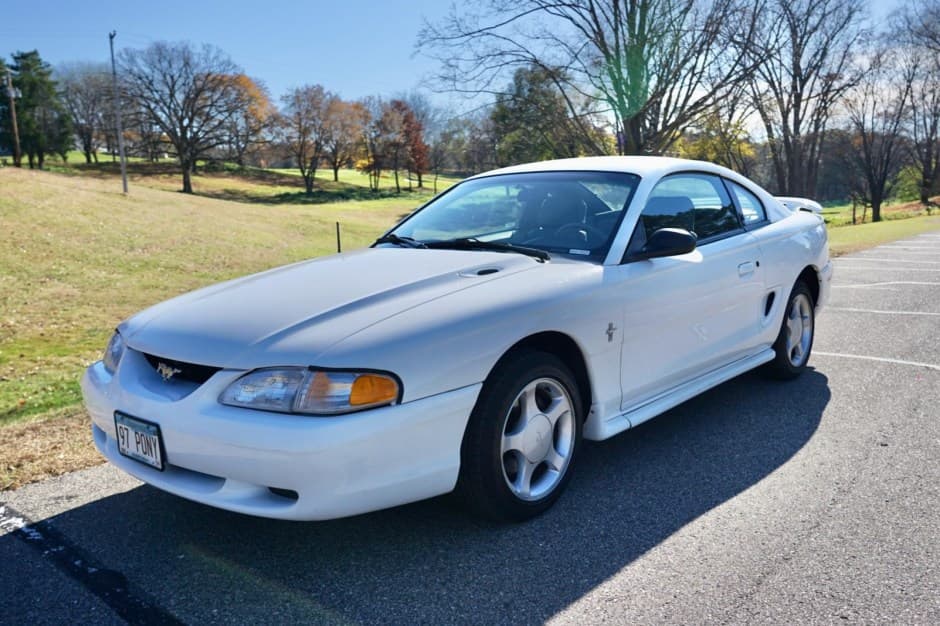 1998 Ford Mustang SN95 1994-2004 sold for $3,400