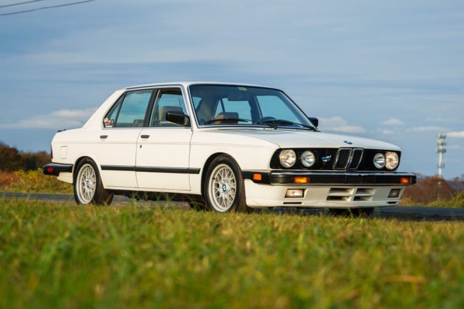 1987 BMW E28 5-Series sold for $14,250