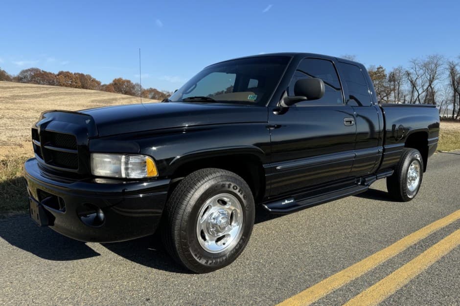2000 Dodge Ram (1994-2001) sold for $19,250