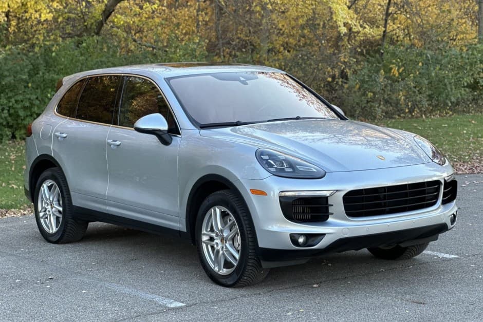 2016 Porsche 958 Cayenne (2011-2018) sold for $28,750