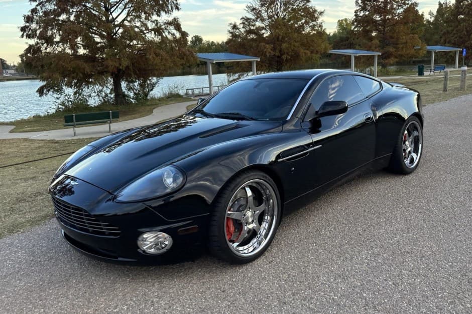2005 Aston Martin Vanquish sold for $45,750