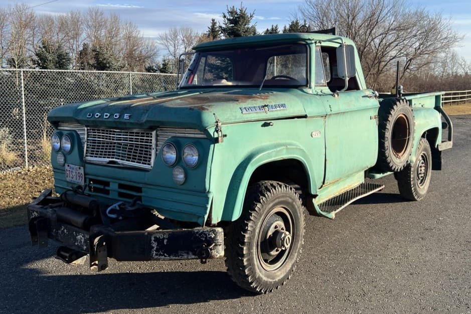 1961 Dodge Power Wagon sold for $7,200