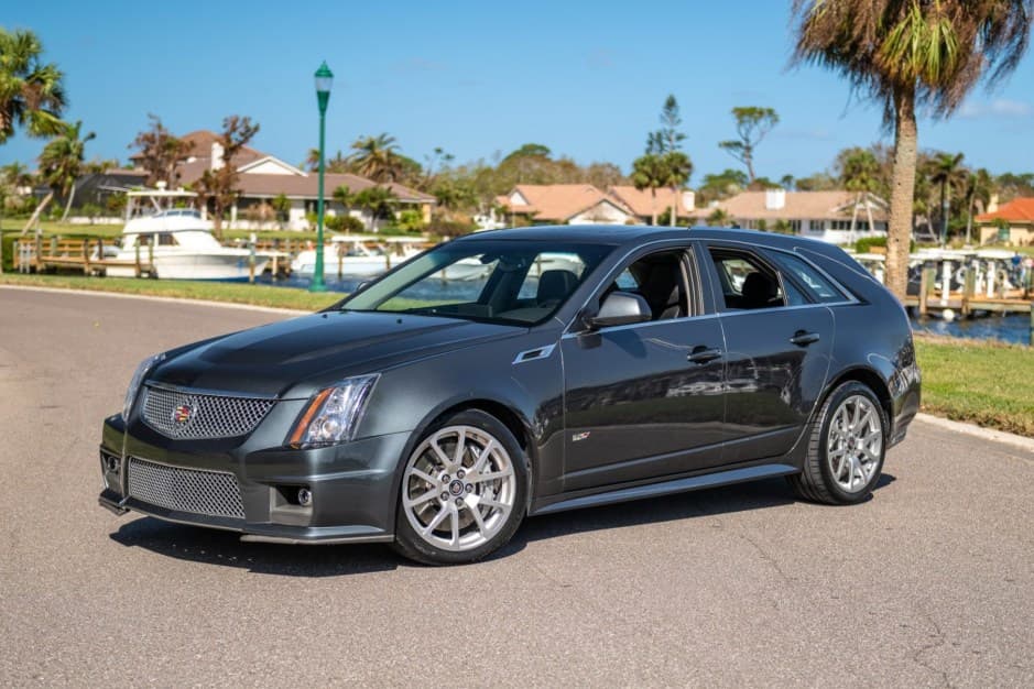 2012 Cadillac CTS & CTS-V sold for $62,000