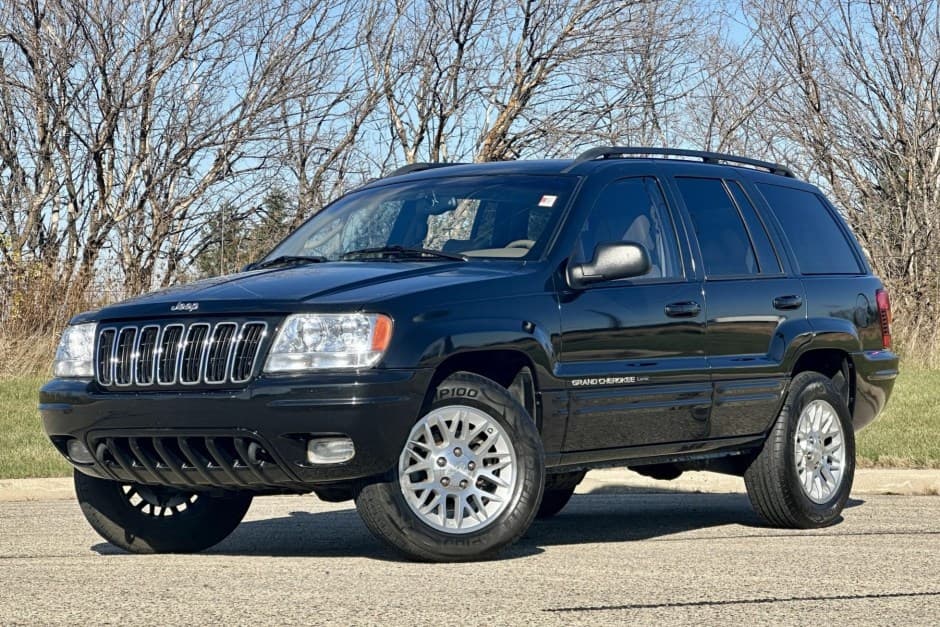 2002 Jeep WJ Grand Cherokee sold for $12,250