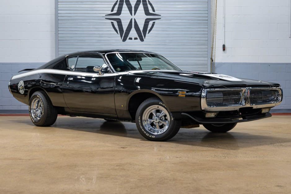 1971 Dodge Super Bee sold for $36,750