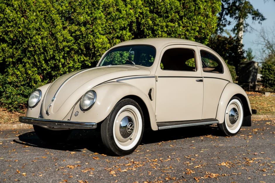 1951 Volkswagen Beetle (Split Window) sold for $41,000