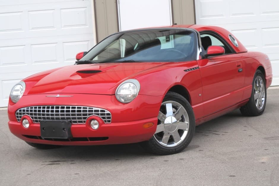 2003 Ford Thunderbird (2002-2005) sold for $11,750