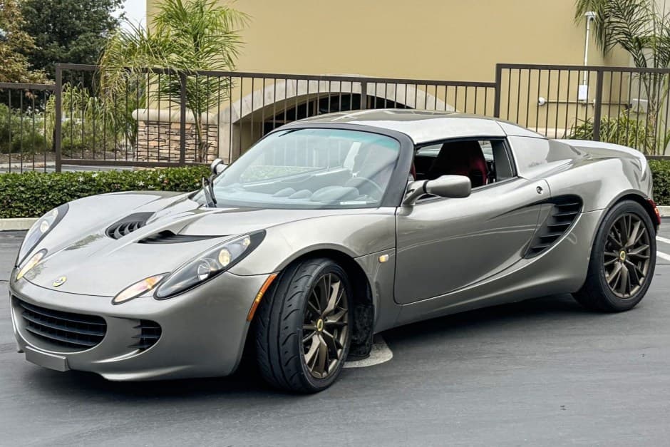 2010 Lotus Elise sold for $46,000