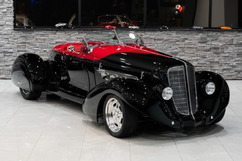 0 Auburn Replica sold for $94,035