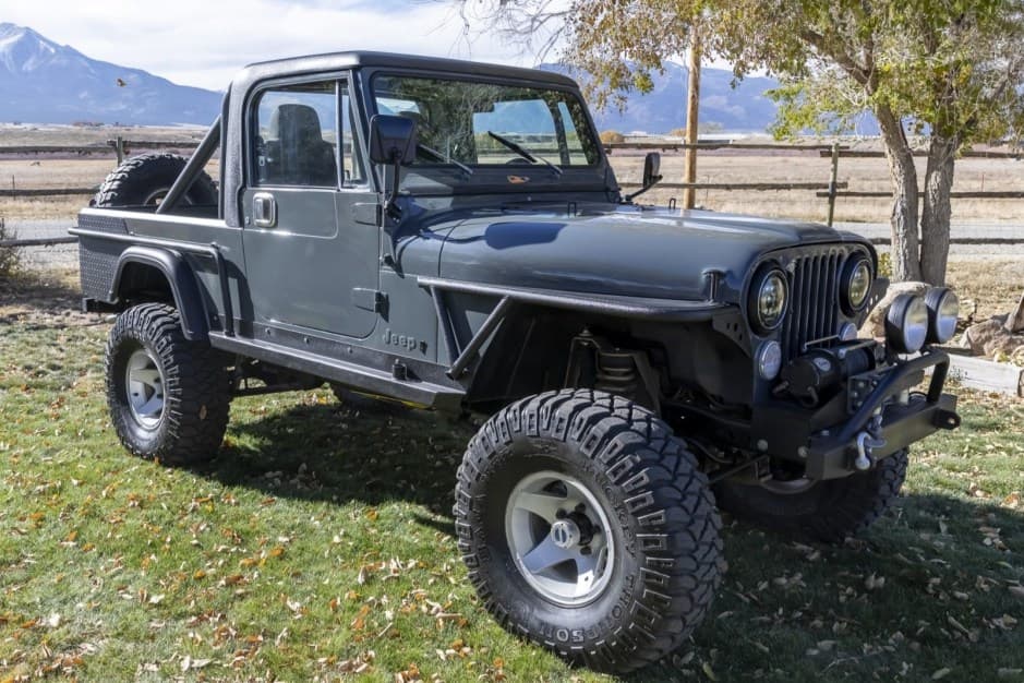 1983 Jeep CJ-8 sold for $13,750