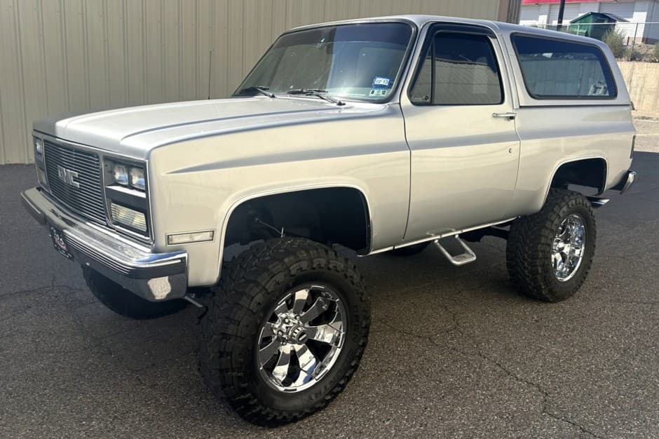 1989 GMC Jimmy (1973-1991) sold for $27,500