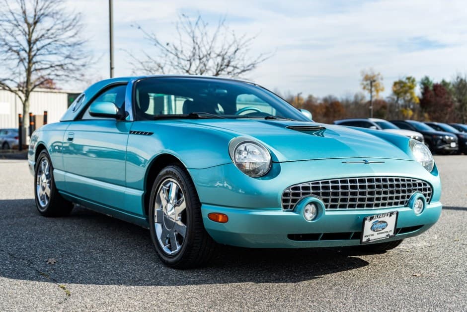 2002 Ford Thunderbird (2002-2005) sold for $15,750