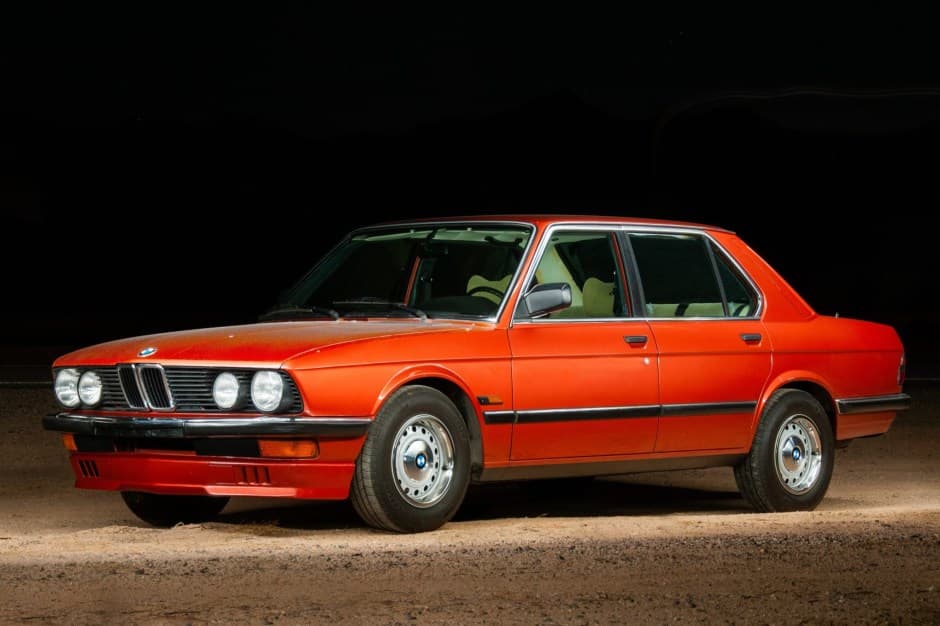 1982 BMW E28 5-Series sold for $12,500