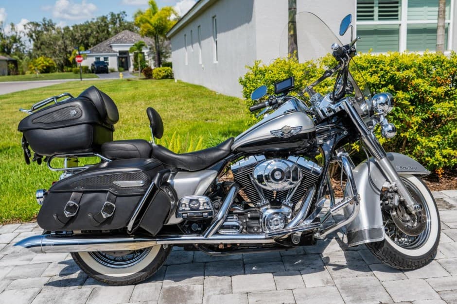 2003 Harley-Davidson Touring sold for $7,250