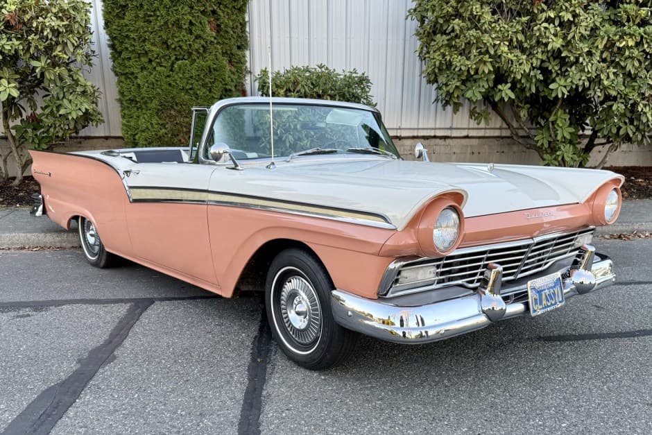 1957 Ford Fairlane sold for $20,250