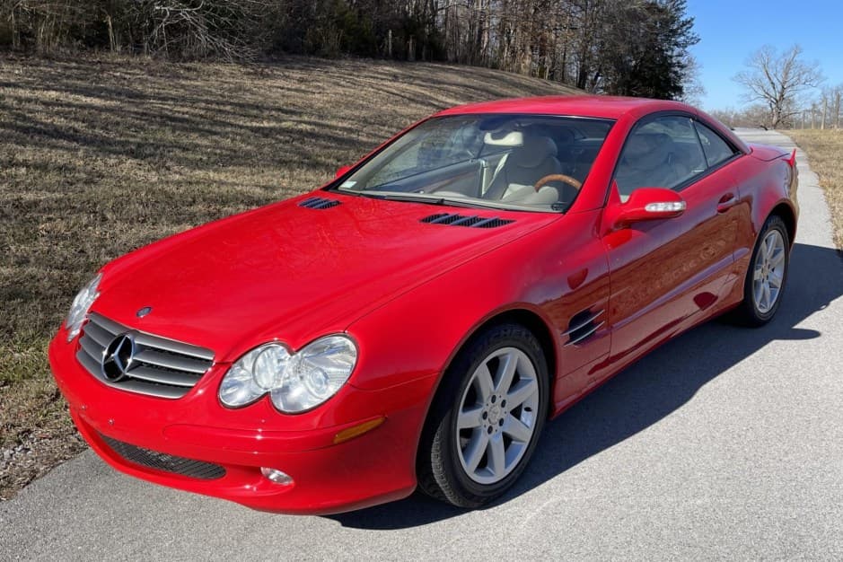 2003 Mercedes-Benz R230 SL sold for $16,550