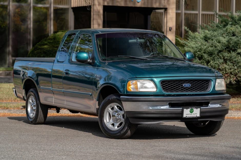 1998 Ford F-150 (1997-2004) sold for $8,000