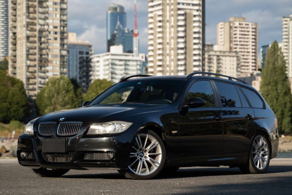 2008 BMW E91 3-Series Touring sold for $13,500