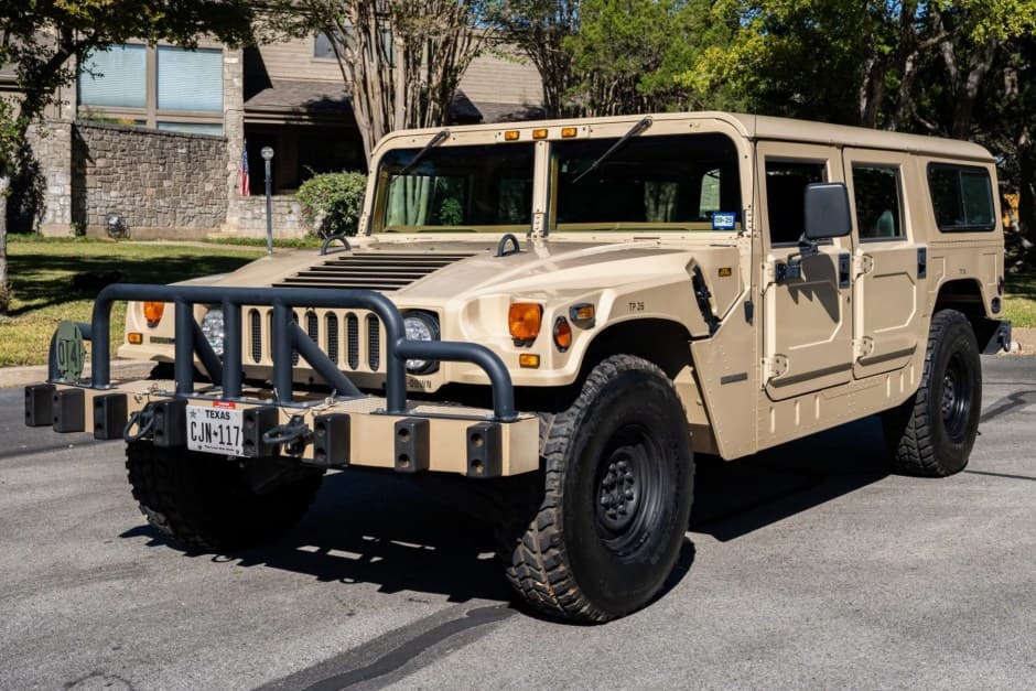 1994 Hummer H1 sold for $49,000