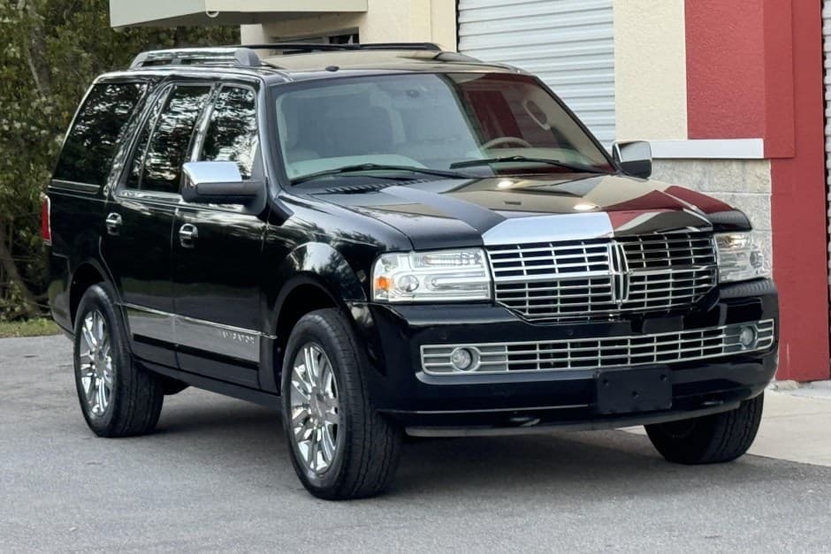 2009 Lincoln Navigator sold for $18,250