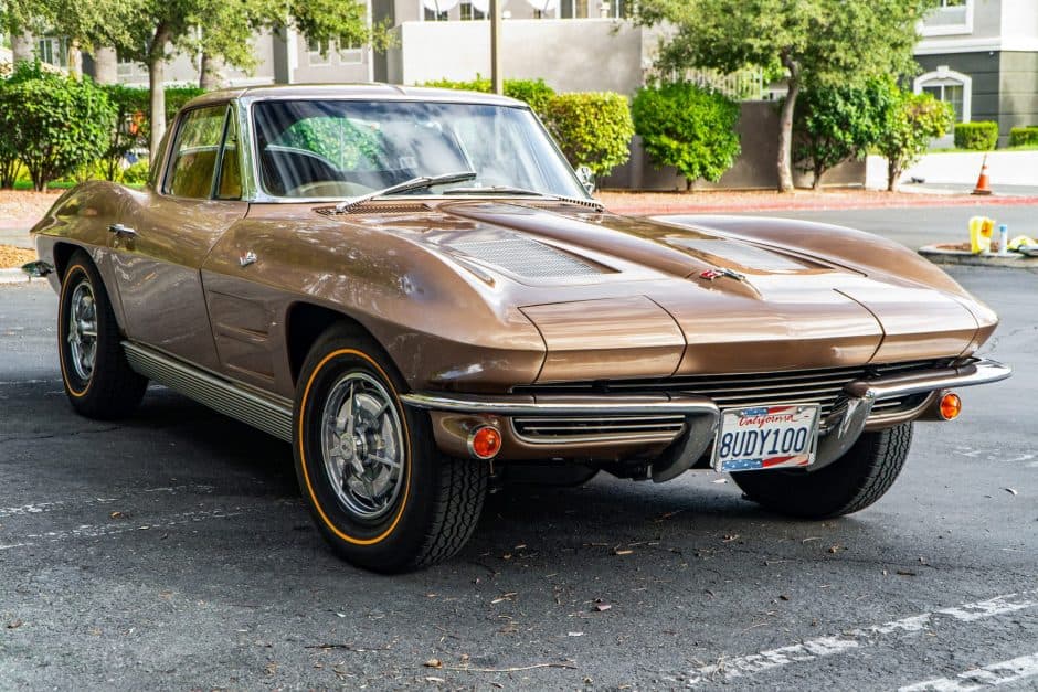 1963 Chevrolet Corvette C2 sold for $127,000