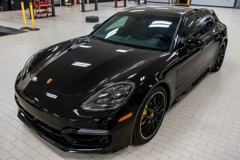 2018 Porsche Panamera sold for $82,500