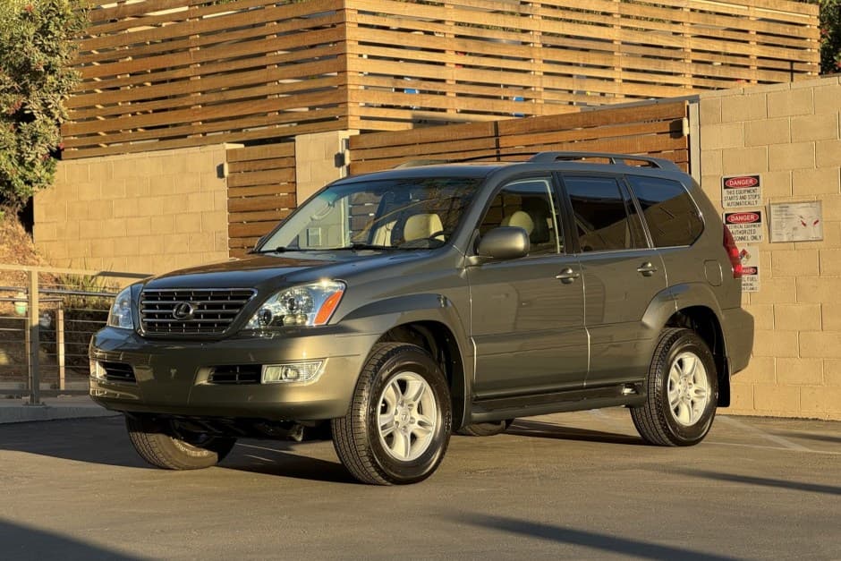 2007 Lexus GX sold for $30,750
