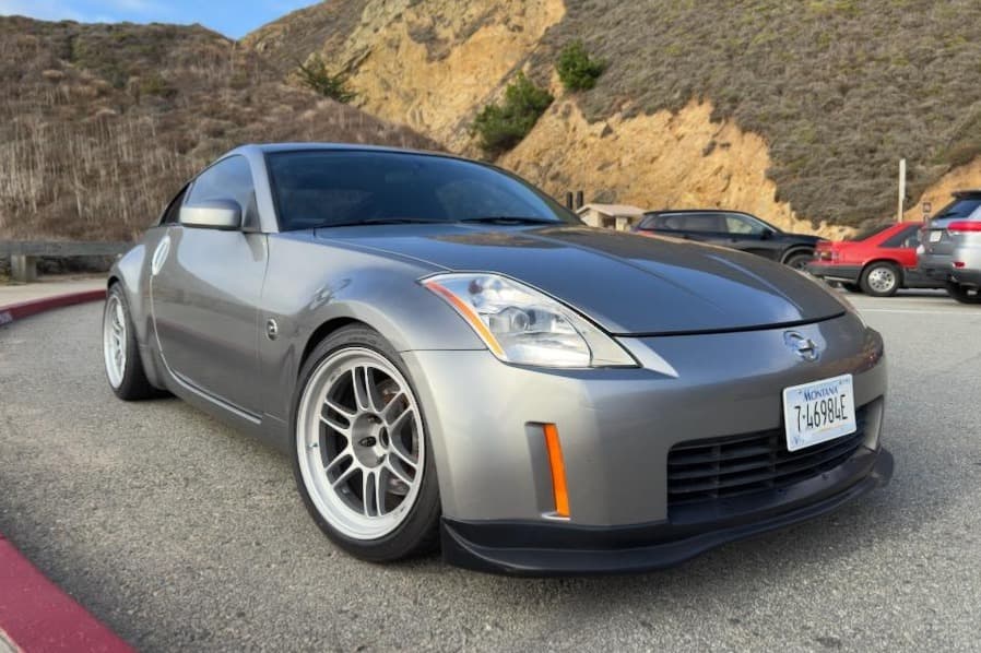 2004 Nissan 350Z sold for $10,000