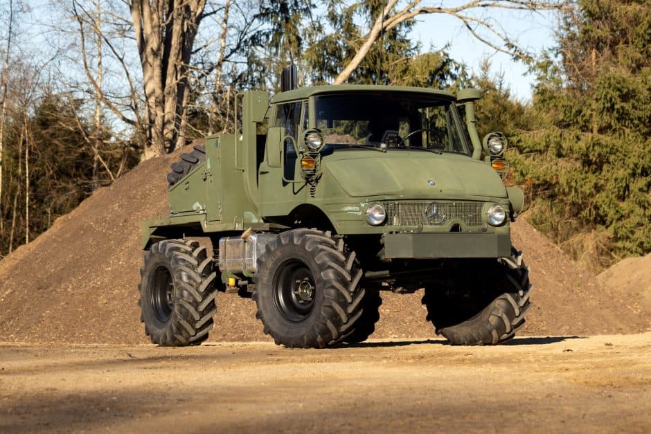 1988 Mercedes-Benz Unimog sold for $31,750