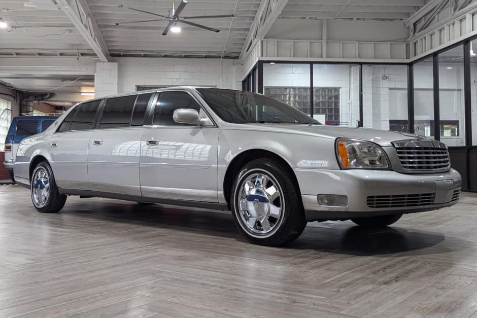 2005 Cadillac DeVille sold for $7,800