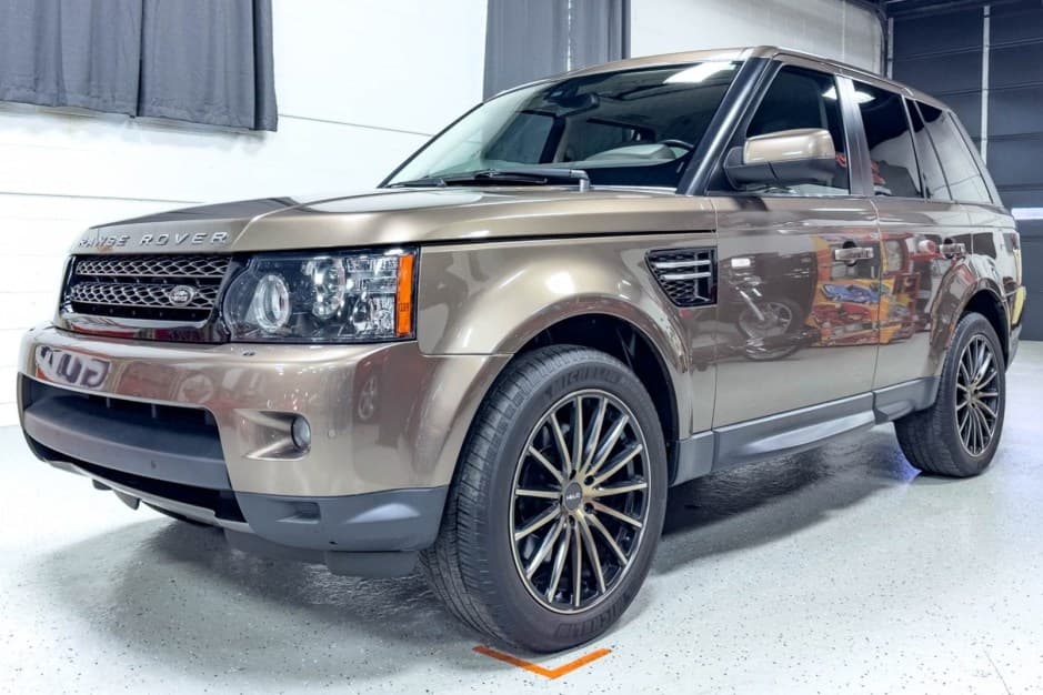 2013 Land Rover Range Rover Sport L320 sold for $17,000