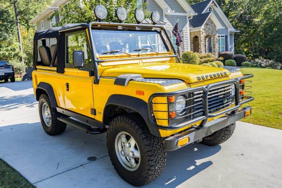 1994 Land Rover Defender 90 NAS sold for $51,650