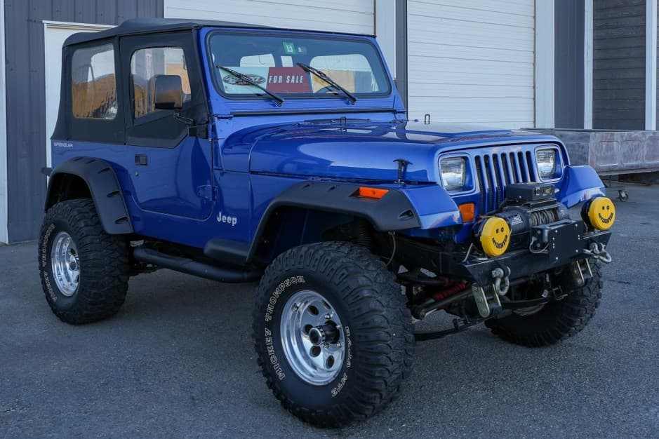 1995 Jeep Wrangler YJ (1987-1995) sold for $12,000