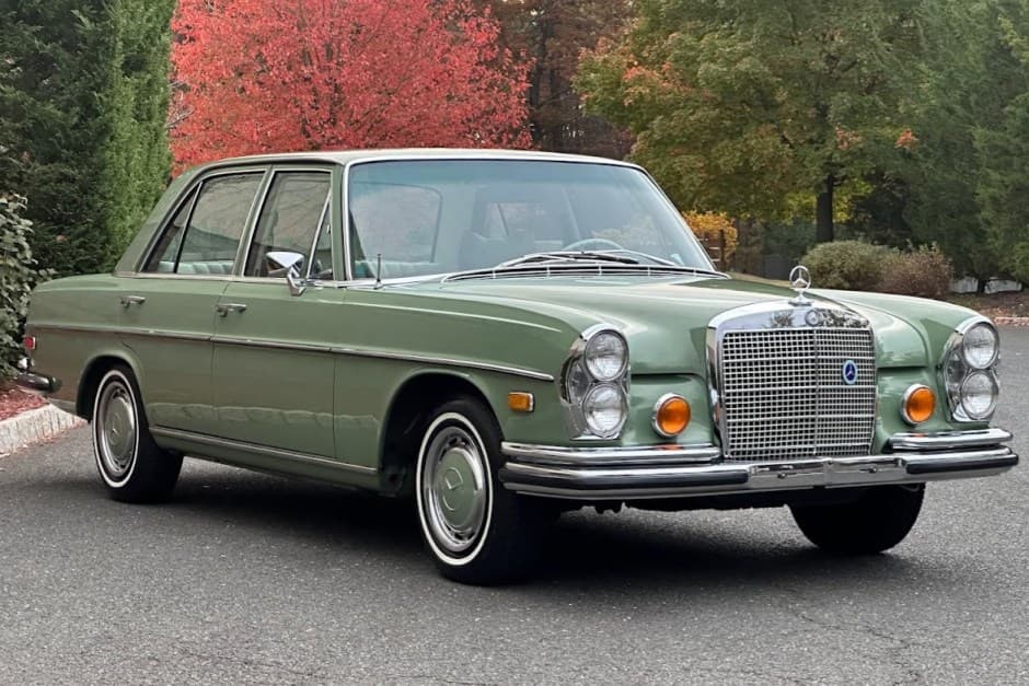1973 Mercedes-Benz W108 & W109 sold for $100,108
