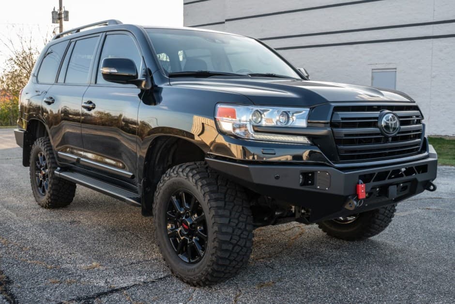 2018 Toyota Land Cruiser 200-Series sold for $71,500