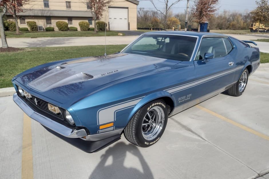 1972 Ford Mustang 1969-1973 sold for $30,500