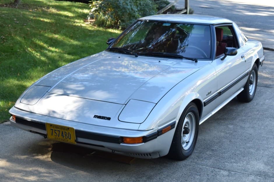 1984 Mazda RX-7 FB sold for $7,100