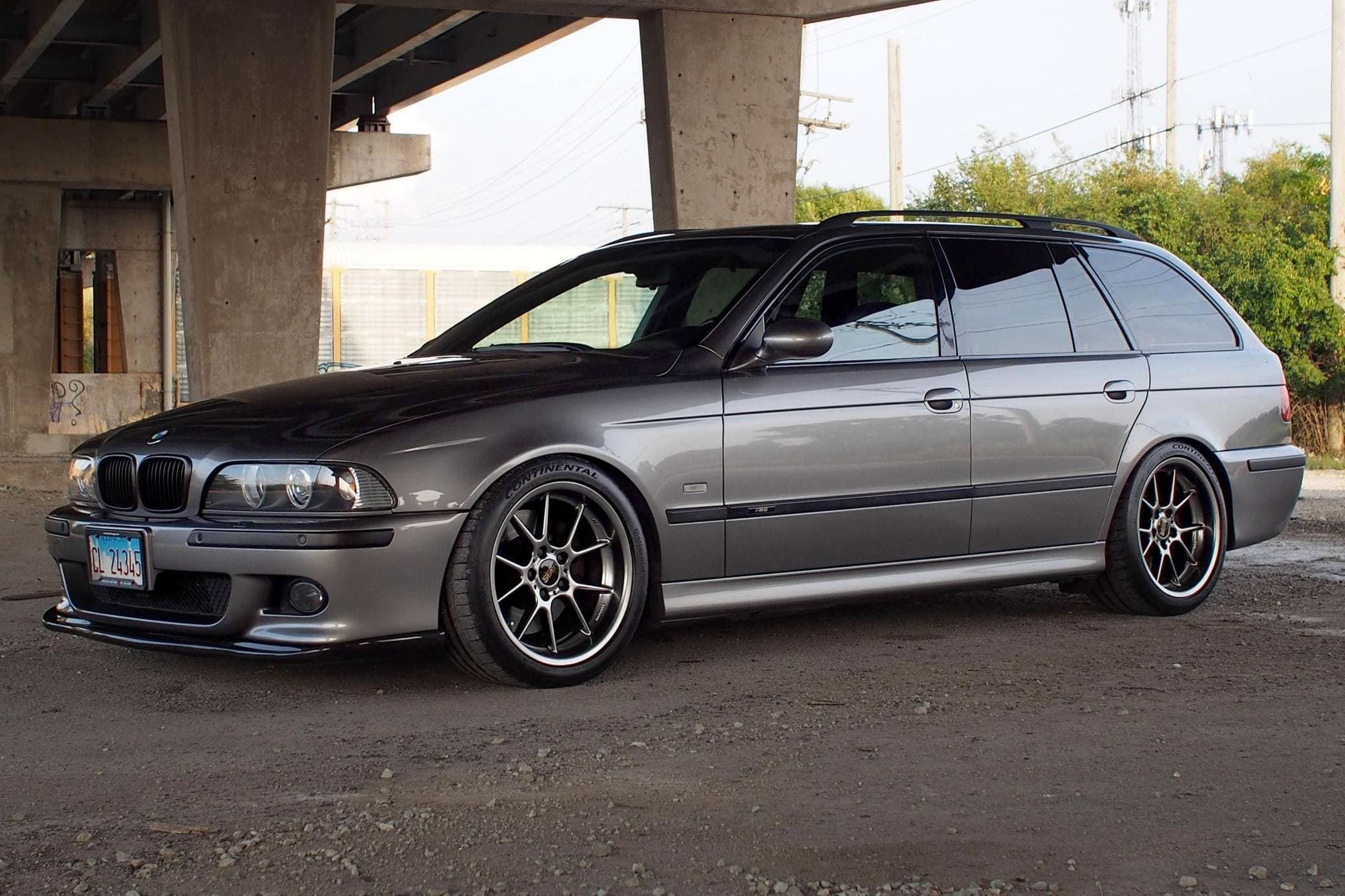 2003 BMW 5 Series sold for $31,900