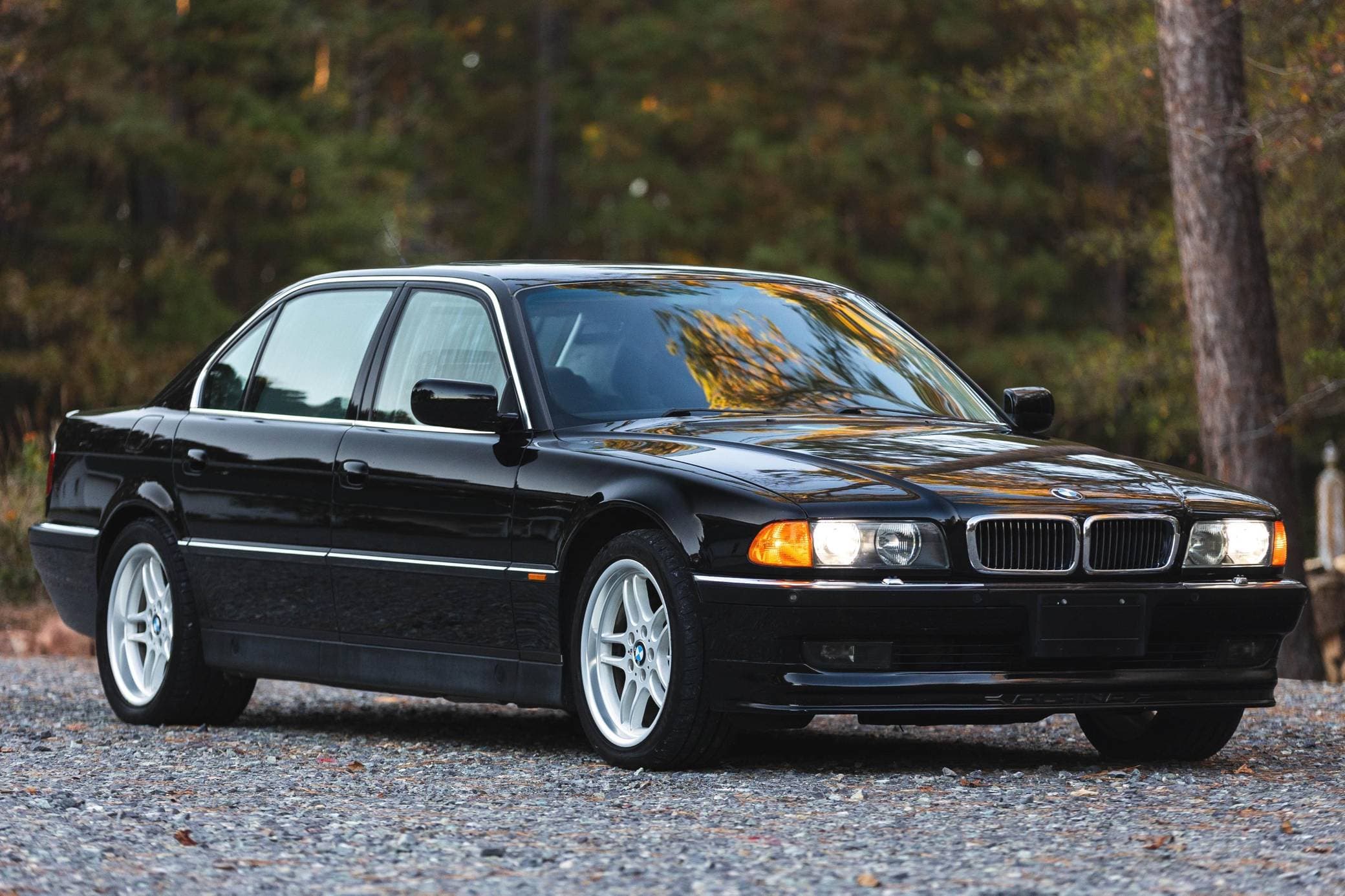 1995 BMW 7 Series sold for $17,250