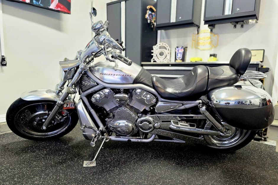 2002 Harley-Davidson V-Rod sold for $4,400