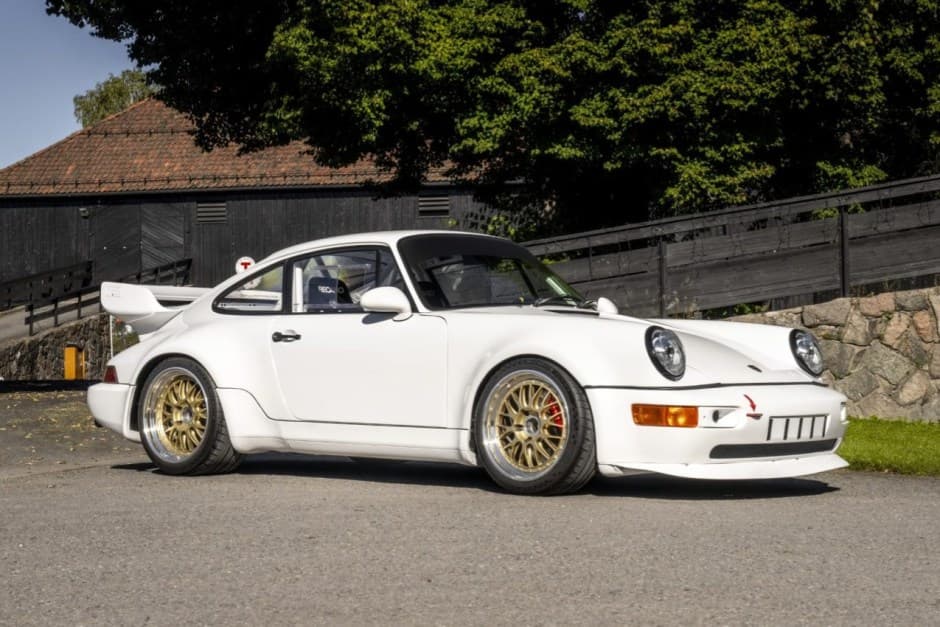 1991 Porsche 964 911 (Non-Turbo) sold for $105,000