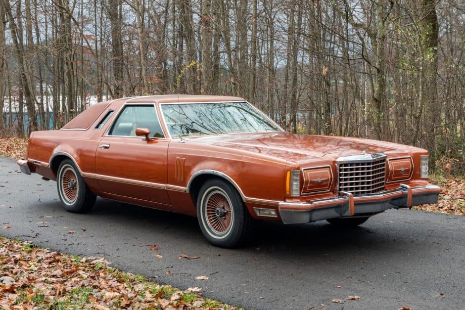 1978 Ford Thunderbird (1977-1979) sold for $8,000