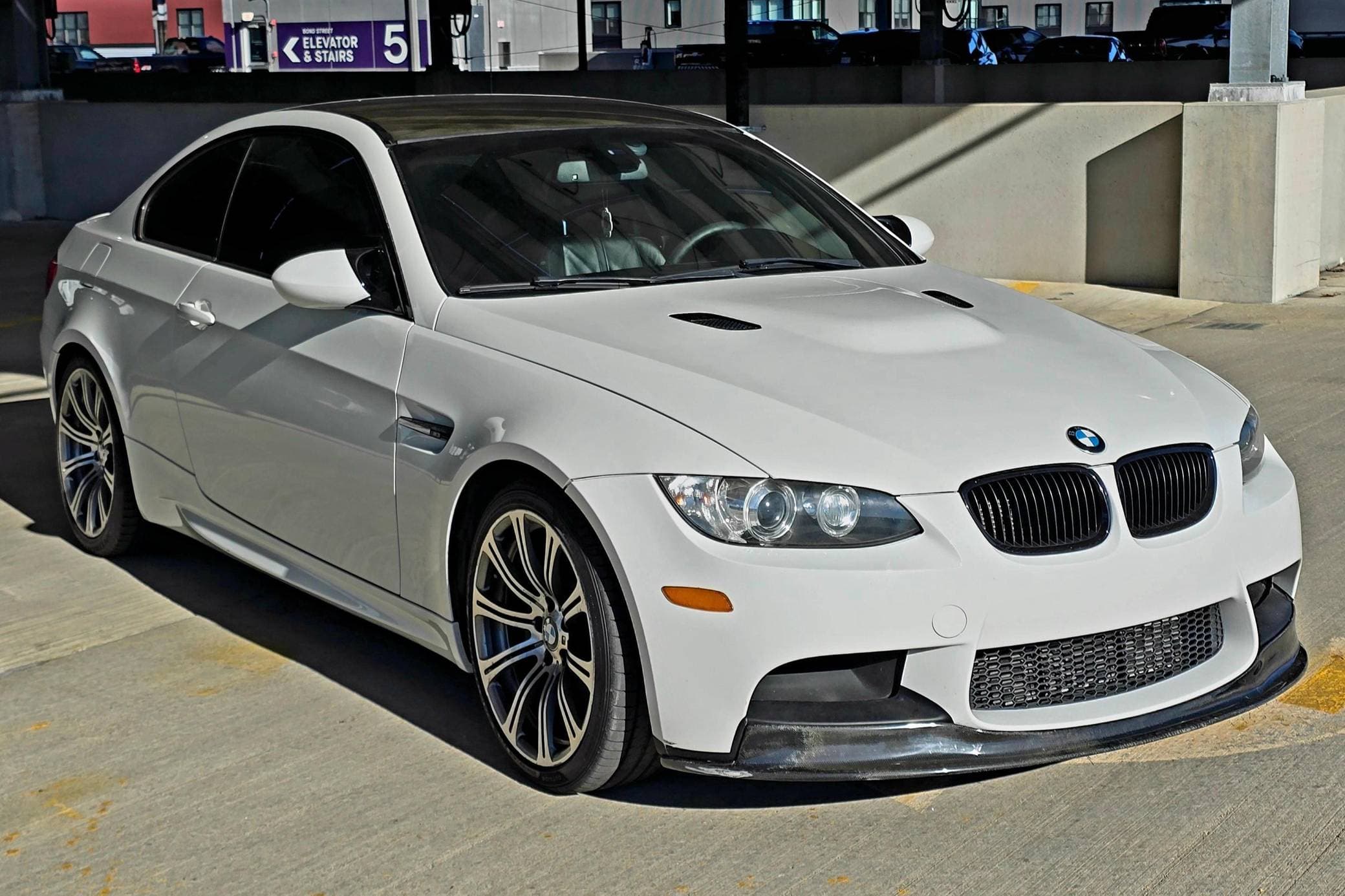 2011 BMW E9X M3 sold for $28,250