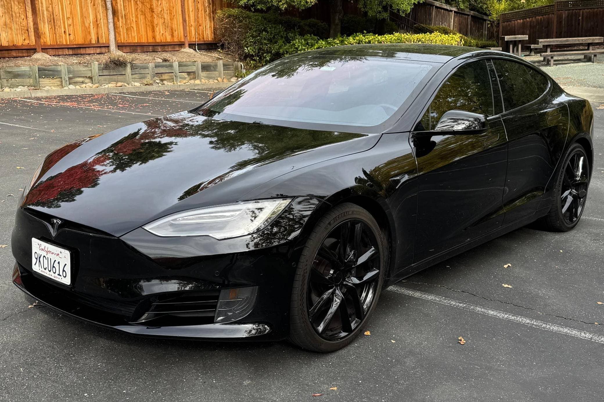 2016 Tesla Model S sold for $25,000