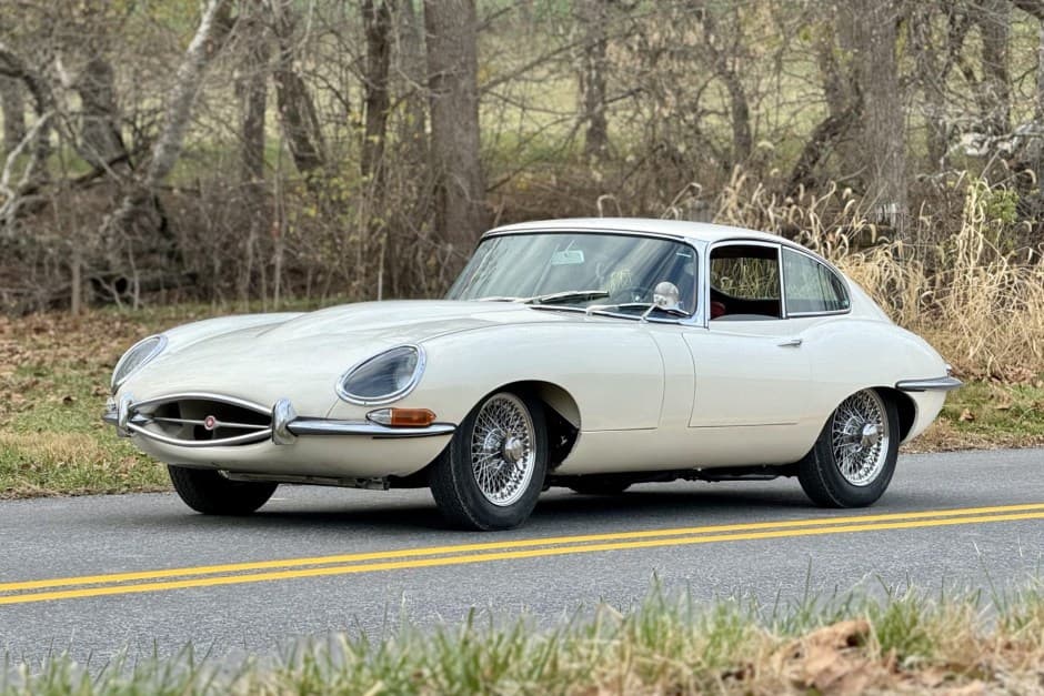 1964 Jaguar XKE Series I sold for $71,000