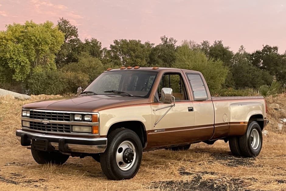 1989 Chevrolet C/K GMT400 (1988-2002) sold for $10,500