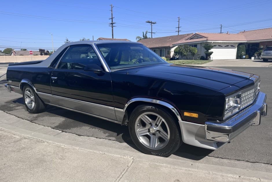 1987 Chevrolet El Camino sold for $15,778