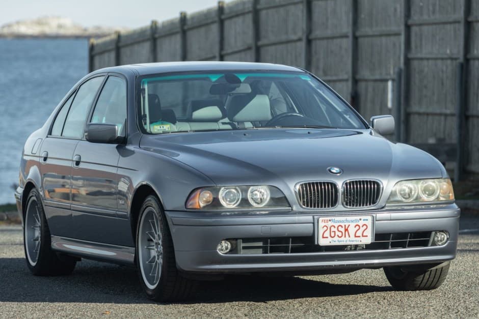2002 BMW E39 5-Series sold for $11,000